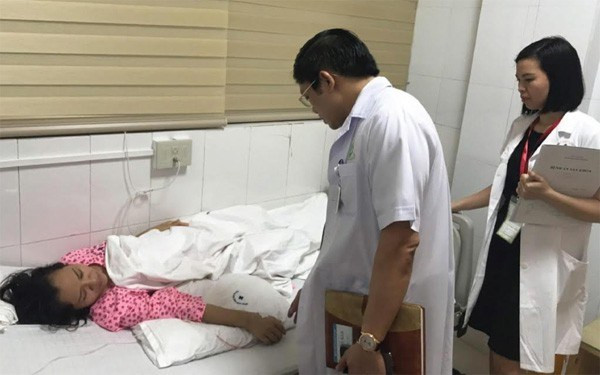 Đến nay có 20 sản phụ được can thiệp đã sinh nở mẹ tròn con vuông. PGS, TS Nguyễn Duy Ánh: “Giờ đây, thai nhi cũng là bệnh nhân” -0