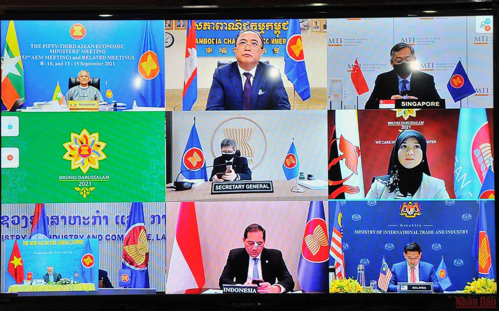 Phiên khai mạc Hội nghị Bộ trưởng Kinh tế ASEAN lần thứ 53 theo hình thức trực tuyến.