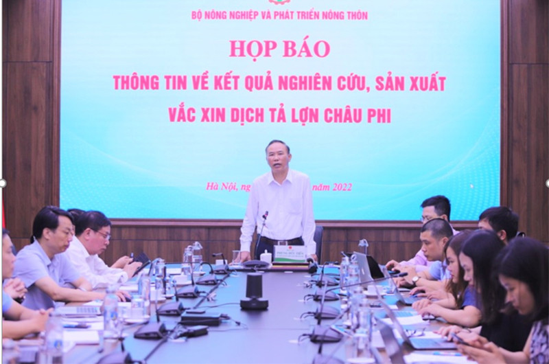 Họp báo thông tin về kết quả nghiên cứu, sản xuất vaccine dịch tả lợn châu Phi. 