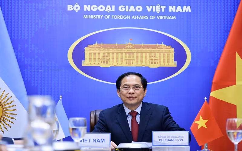 Bộ trưởng Ngoại giao Bùi Thanh Sơn tại cuộc điện đàm. Ảnh: Bộ Ngoại giao