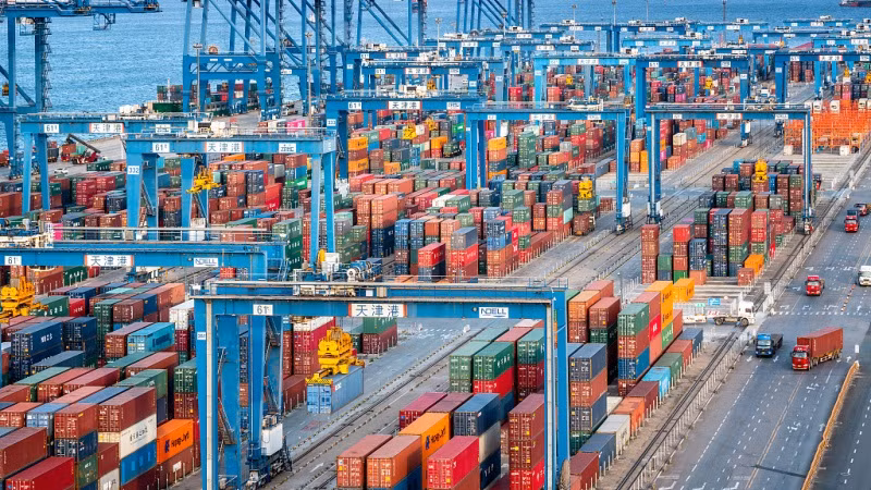 Ảnh minh họa: Xuất nhập khẩu hàng hóa tại cảng Thiên Tân, Trung Quốc. (Ảnh: Huanqiu.com)