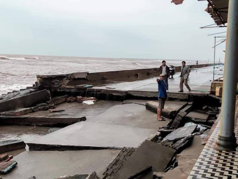Do ảnh hưởng của triều cường kết hợp sóng to, gió lớn, một số đoạn bờ kè khu du lịch biển Thịnh Long (huyện Hải Hậu, Nam Định) đã bị sạt, sụt khá nghiêm trọng. Khẩn trương khắc phục sự cố sạt kè khu du lịch Thịnh Long -0