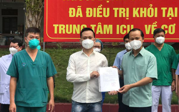 Kỳ tích: Hai bệnh nhân nặng đầu tiên tại Bắc Giang khỏi bệnh ảnh 1 Kỳ tích: Hai bệnh nhân nặng đầu tiên tại Bắc Giang khỏi bệnh -0