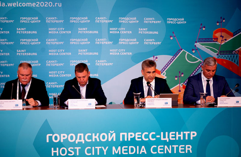 Họp báo thông báo về công tác tổ chức Euro 2020 tại St.Petersburg. (Ảnh: THANH THỂ) Nga sẵn sàng cho