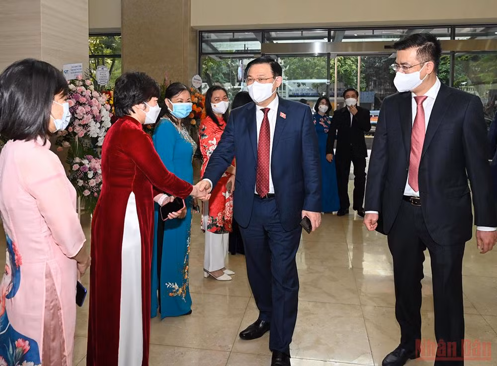 Truyền hình Quốc hội Việt Nam thật sự là cầu nối tin cậy giữa Quốc hội với cử tri và nhân dân -0