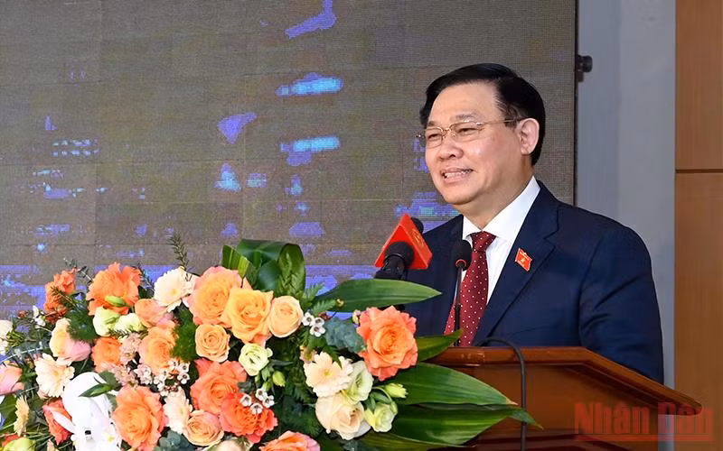 Chủ tịch Quốc hội Vương Đình Huệ phát biểu ý kiến chỉ đạo tại lễ kỷ niệm. (Ảnh: Duy Linh)