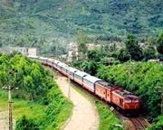 Tàu Thống Nhất.