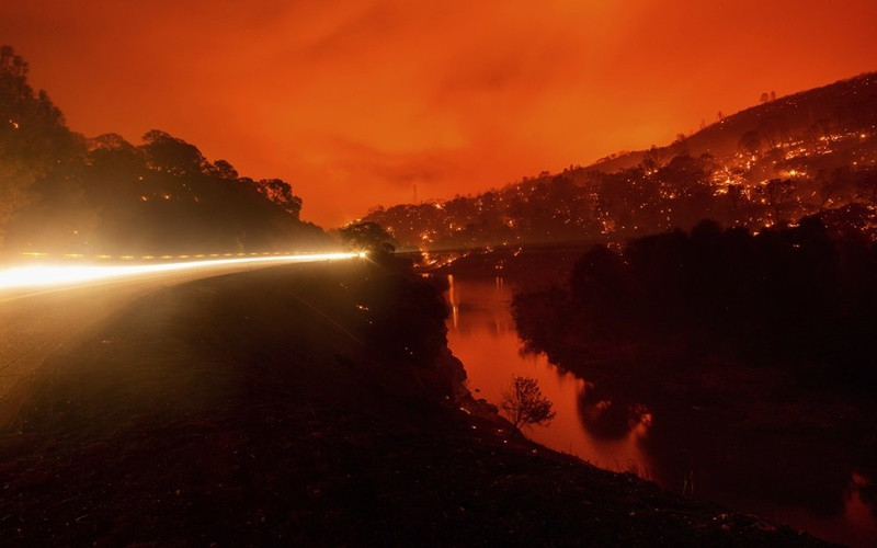 California trong vòng vây của “giặc lửa” ảnh 8 California trong vòng vây của “giặc lửa” -8