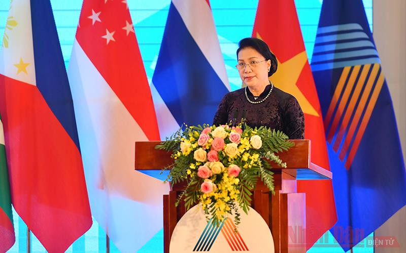 Chủ tịch Quốc hội Nguyễn Thị Kim Ngân, Chủ tịch AIPA 41. Ảnh: DUY LINH