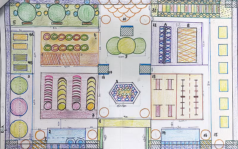 Học sinh Nậm Mòn về nhất cuộc thi xây dựng sân chơi từ đồ tái chế -0