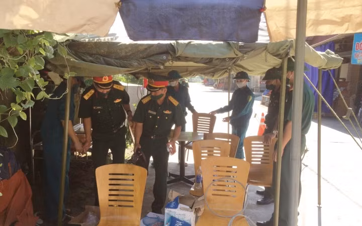 Chốt cách ly tại xóm 12 xã Nhật Tân, huyện Kim Bảng, Hà Nam.