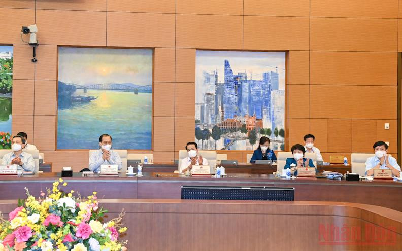 Các đồng chí Ủy ban Thường vụ Quốc hội dự phiên họp. (Ảnh: Duy Linh) Bế mạc Phiên họp thứ tư của Ủy ban Thường vụ Quốc hội -0