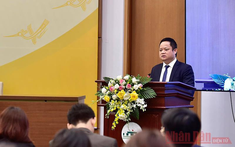 Phó Chủ nhiệm Văn phòng Quốc hội Vũ Minh Tuấn thông tin tại buổi họp báo. Ảnh: NHẬT BẮC Họp báo thông tin kết quả kỳ họp thứ 10, Quốc hội khóa XIV -0