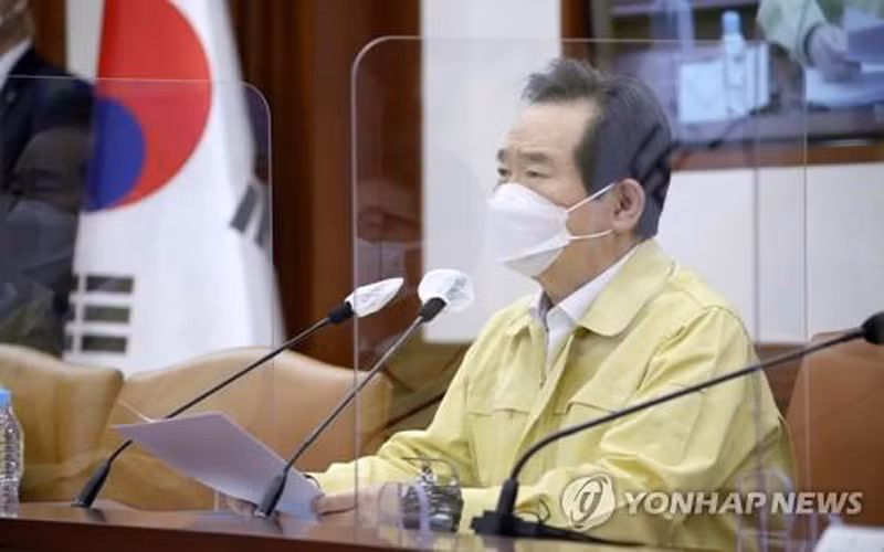 Thủ tướng Hàn Quốc Chung Sye-kyun phát biểu tại cuộc họp báo, ngày 17-11. (Ảnh: Yonhap)