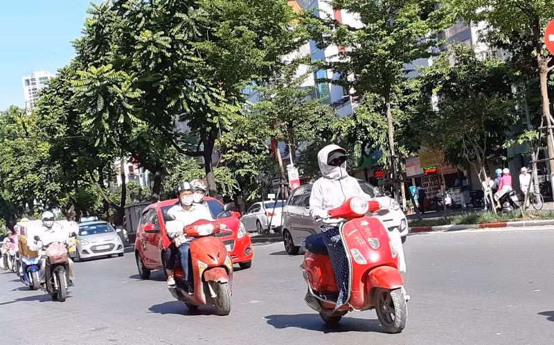 Chỉ số tia UV ở Hà Nội ở mức gây hại cao đến rất cao. (Ảnh minh họa)