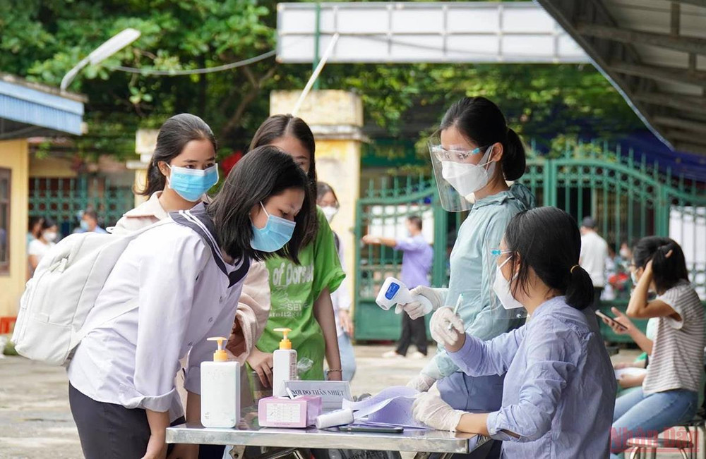 Ngành giáo dục và đào tạo tỉnh Nam Định đang tích cực chuẩn bị cho gần 20.000 thí sinh dự kỳ thi tốt nghiệp THPT năm học 2021-2022. Nam Định chuẩn bị cho gần 20.000 thí sinh thi tốt nghiệp THPT -0