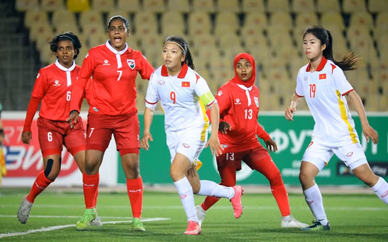 Đội tuyển nữ Việt Nam thắng Maldives 16-0 trong ngày ra quân.