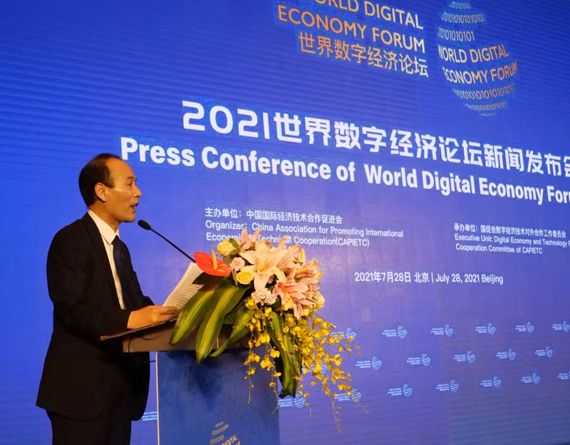 Họp báo Diễn đàn kinh tế thế giới 2021, ngày 28/7 tại Bắc Kinh. (Ảnh: Vi Sa)