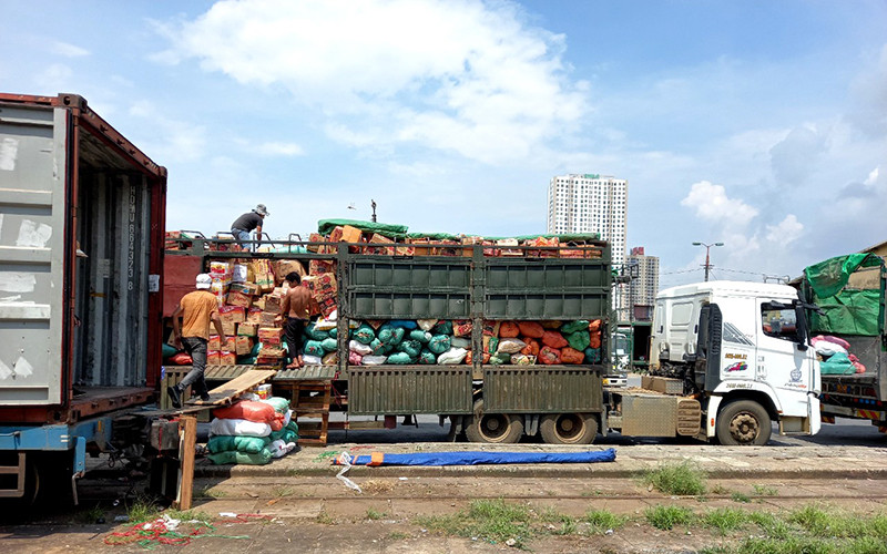 Chuyến hàng cứu trợ này do Bộ Công thương kết nối với Sở Công thương Sơn La thực hiện. Ảnh: Bộ Công thương 105 tấn nông sản Sơn La chạy tàu vào Nam hỗ trợ người dân vùng dịch -0