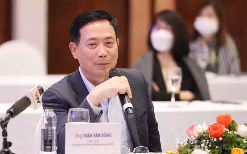 Phát triển thị trường chứng khoán bền vững và minh bạch -0