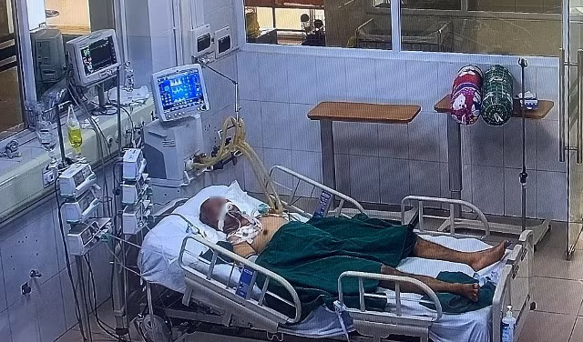 BN793 điều trị tích cực tại BV Bệnh Nhiệt đới Trung ương. (Ảnh: Báo SK&ĐS)