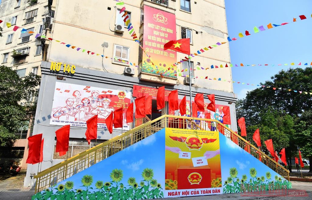 Chuẩn bị cho Ngày Bầu cử ở quận Hoàng Mai, Hà Nội (Ảnh minh họa: Duy Linh).