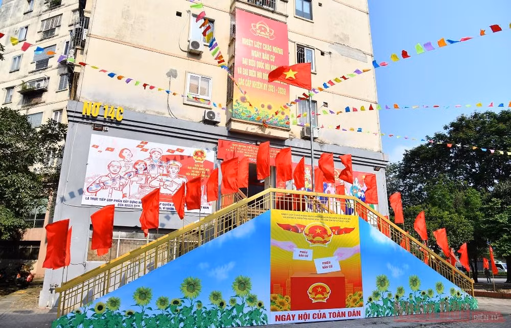 Chuẩn bị cho Ngày Bầu cử ở quận Hoàng Mai, Hà Nội (Ảnh minh họa: Duy Linh).