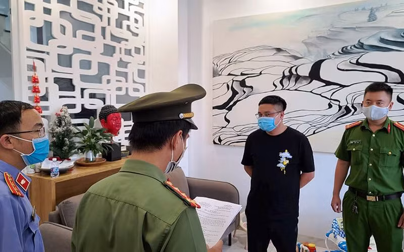 Khởi tố đối tượng người nước ngoài trong đường dây thuê người Việt Nam lập công ty, đưa người nhập cảnh trái phép vào Việt Nam.