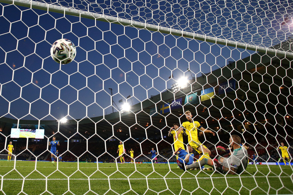 Bàn thắng “vàng” của Dovbyk ấn định thắng lợi kịch tính cho Ukraine. (Ảnh: UEFA) Bàn thắng “vàng” phút 120 đưa Ukraine vào tứ kết Euro 2020 -0