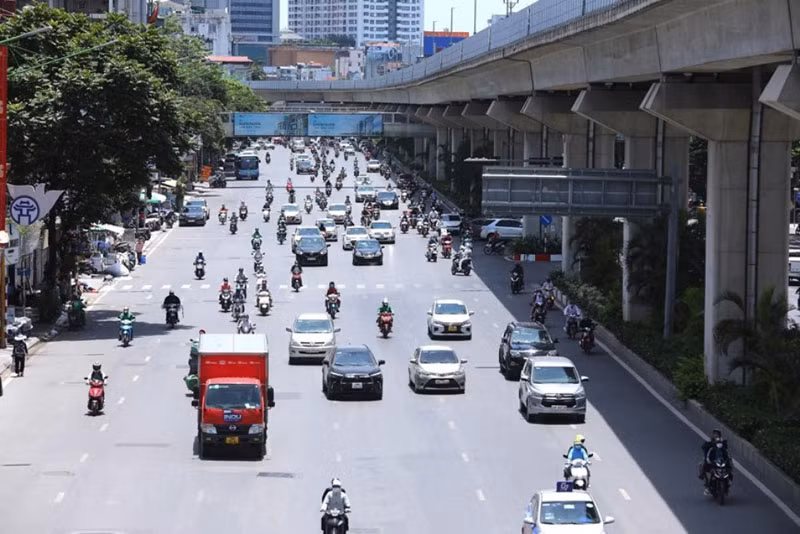 Khu vực Hà Nội hôm nay nắng nóng và nắng nóng gay gắt, có nơi hơn 38 độ C. (Ảnh minh họa)