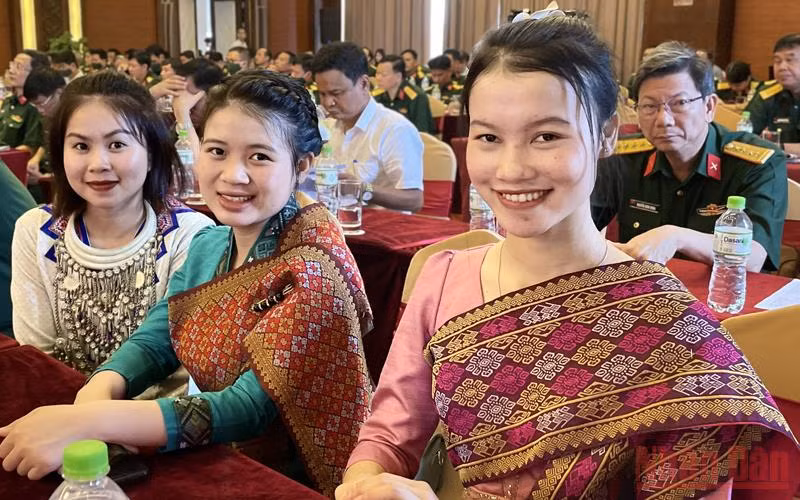 Thắng lợi của tình đoàn kết -0