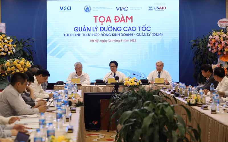 Quang cảnh tọa đàm.