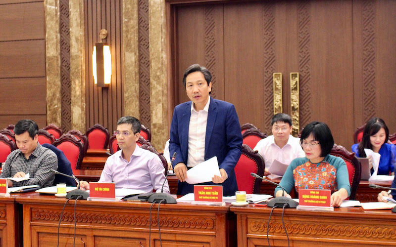 Thứ trưởng Nội vụ Trần Anh Tuấn phát biểu tại hội nghị. (Ảnh: DUY LINH) Đề nghị vận dụng tối đa các cơ chế cho Hà Nội khi triển khai chính quyền đô thị -0