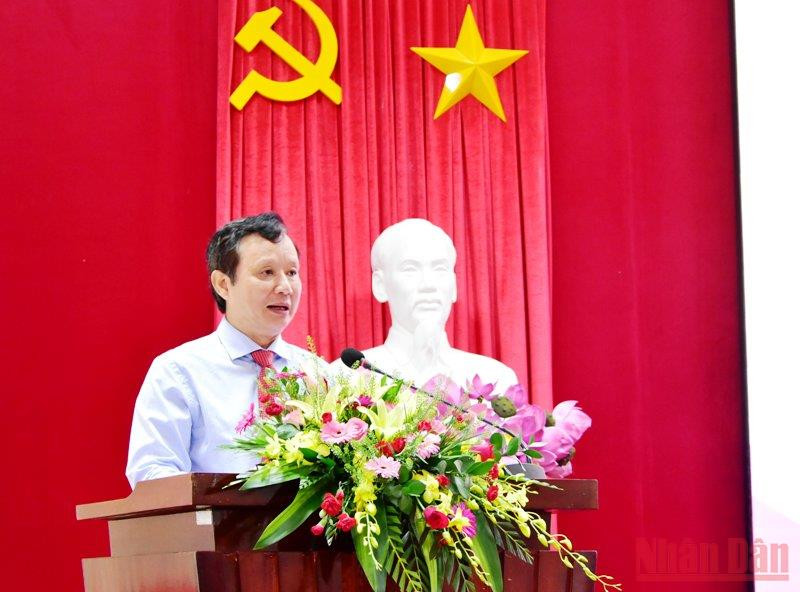 Đồng chí Lê Trường Lưu, Ủy viên Trung ương Đảng, Bí thư Tỉnh ủy phát biểu tại hội thảo. Phát triển văn hóa, con người Huế theo tinh thần Nghị quyết số 54 của Bộ Chính trị -0