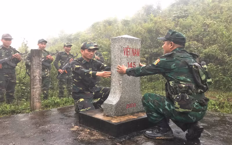Đồn Biên phòng Mường Lèo, Bộ đội Biên phòng Sơn La và Đại đội 161, tỉnh Luang Prabang tổ chức tuần tra tại cột mốc 149.