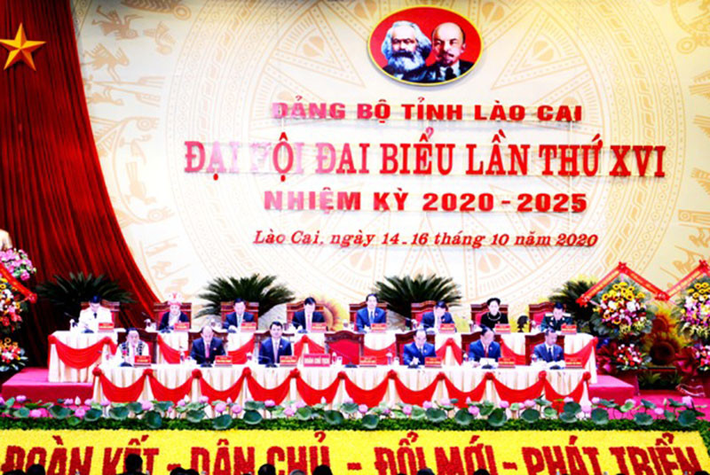 Đoàn Chủ tịch Đại hội. Khai mạc Đại hội Đại biểu Đảng bộ tỉnh Lào Cai lần thứ 16, nhiệm kỳ 2020-2025 -0