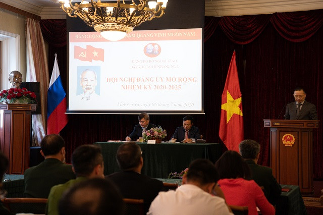 Toàn cảnh Hội nghị Đảng uỷ mở rộng. Hội nghị Đảng ủy mở rộng tại Liên bang Nga nhiệm kỳ 2020-2025 -0