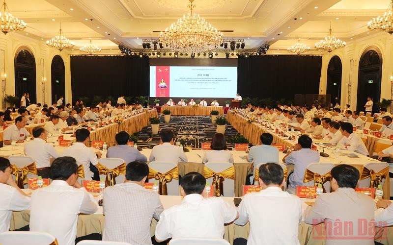 Toàn cảnh hội nghị. Chủ tịch nước chủ trì hội nghị góp ý vào Dự thảo Đề án xây dựng Nhà nước pháp quyền -0