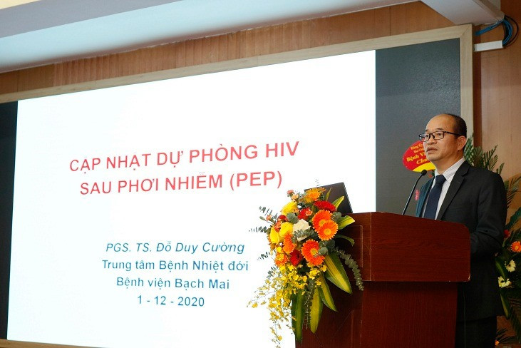 PGS, TS Đỗ Duy Cường, Giám đốc Trung tâm Bệnh Nhiệt đới. Chối bỏ quê hương vì sợ bị kỳ thị do mang