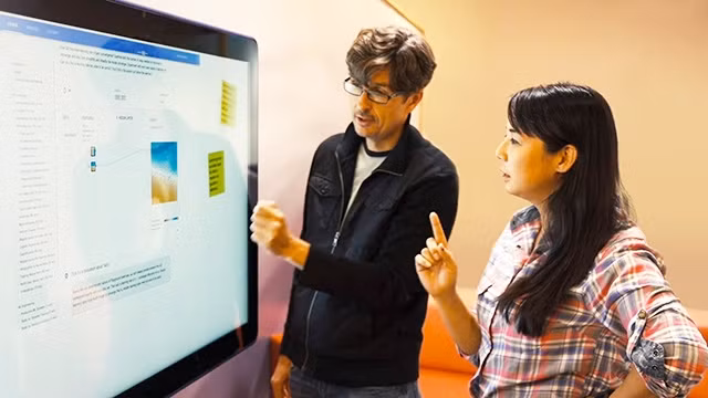 Công cụ Google News sử dụng AI mang lại lợi nhuận lớn cho Google. Ảnh: AP