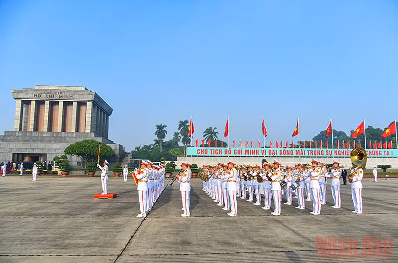 Lãnh đạo Đảng, Nhà nước vào Lăng viếng Chủ tịch Hồ Chí Minh trước kỳ họp Quốc hội -0