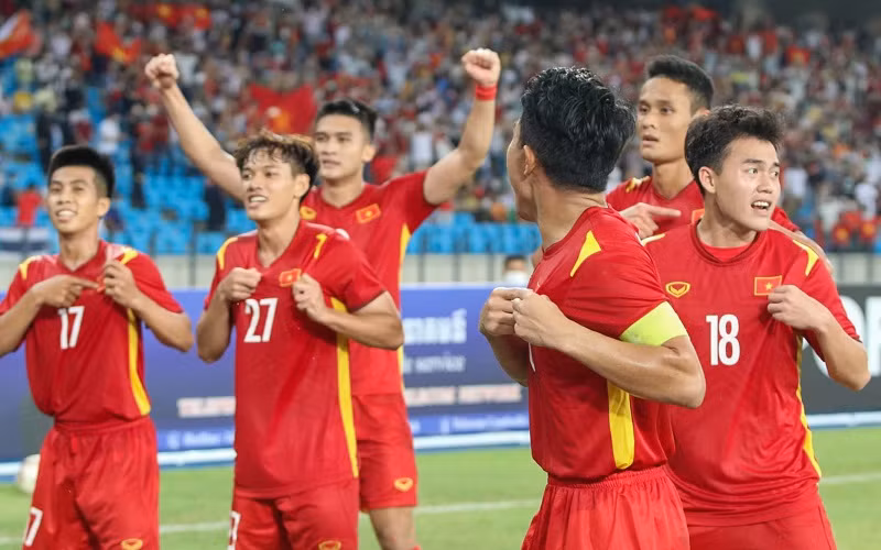 Tờ The Straits Times nhận định, với lợi thế sân nhà, U23 Việt Nam đang là ứng viên sáng giá cho tấm huy chương vàng môn bóng đá nam tại SEA Games 31. (Ảnh: VFF)