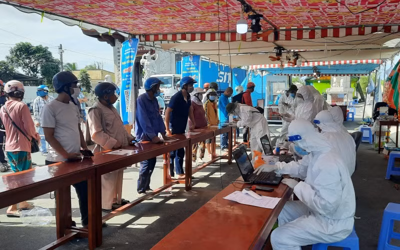 Vĩnh Long tăng cường các chốt kiểm soát dịch Covid-19 trên địa bàn tỉnh. 