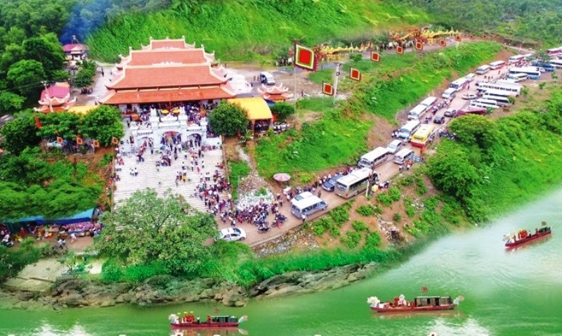 Cụm di tích danh thắng Hàn Sơn ở huyện Hà Trung, tỉnh Thanh Hóa.