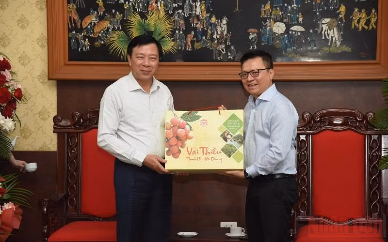 Đoàn công tác các Bộ, ban, ngành, đơn vị thăm, chúc mừng Báo Nhân Dân -0