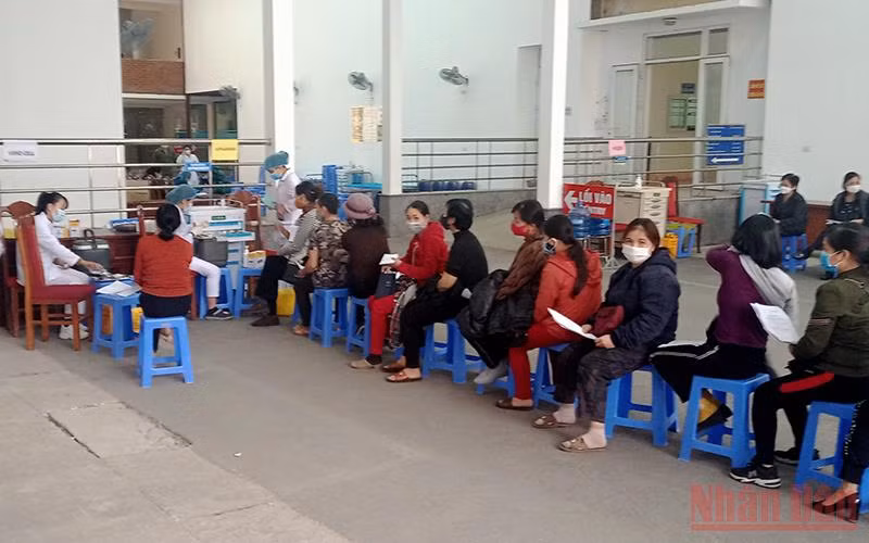 Đến nay tỉnh Thái Nguyên đã tiêm vaccine phòng Covid-19 mũi 1 cho gần 770 nghìn người, tiêm đủ 2 mũi cho hơn 372 nghìn người.
