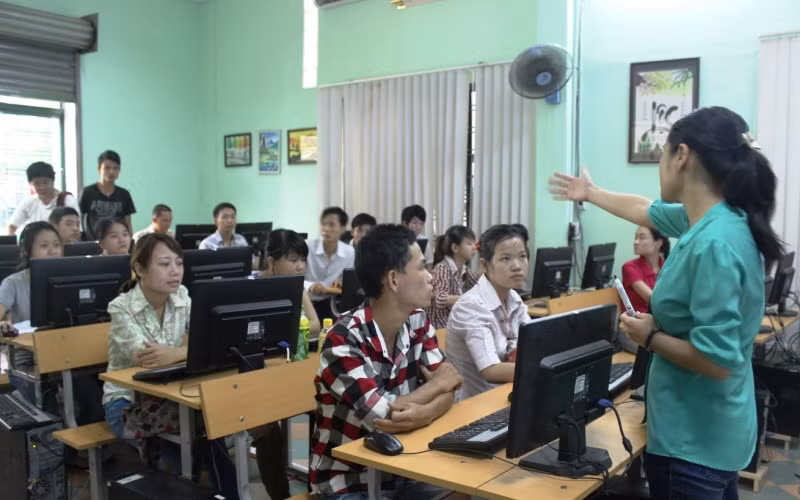 Dạy nghề công nghệ thông tin cho người khuyết tật.