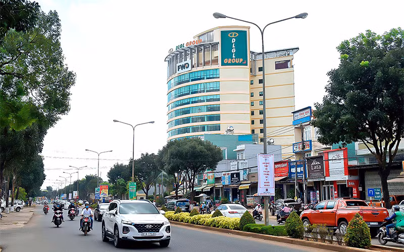 Thành phố Pleiku, nỡi giãn các biện pháp phòng chống dịch ở “vùng xanh” từ 0 giờ ngày 19/9.