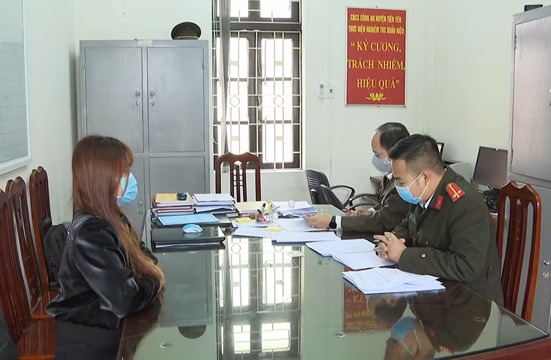 Các trường hợp xuất nhập cảnh trái phép sang Trung Quốc tại cơ quan Công an huyện Tiên Yên.