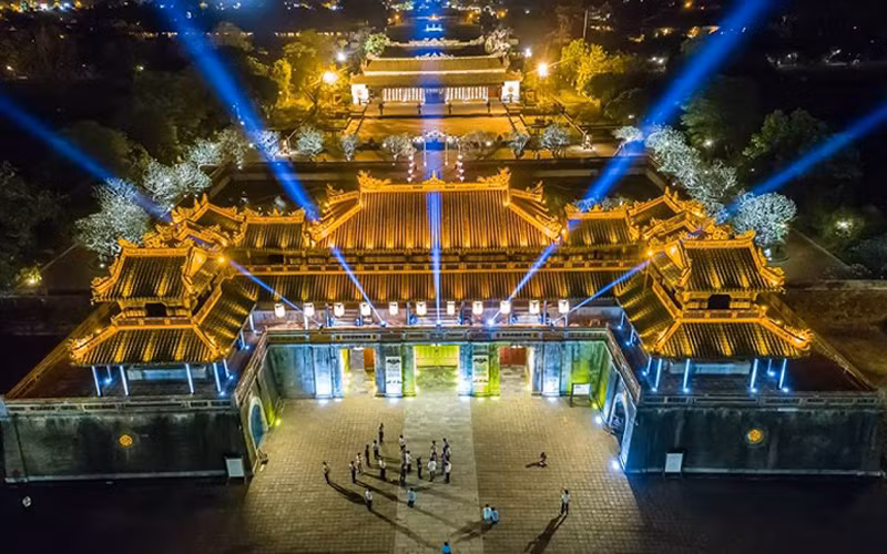 Hoàng thành Huế về đêm (Ảnh: huecity.gov.vn)